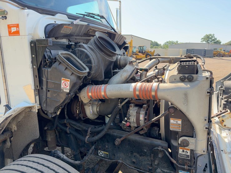 2013-kenworth-t370-image-10