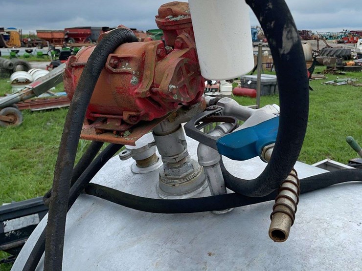 500-gallon-fuel-tank-with-electric-pump-image-7