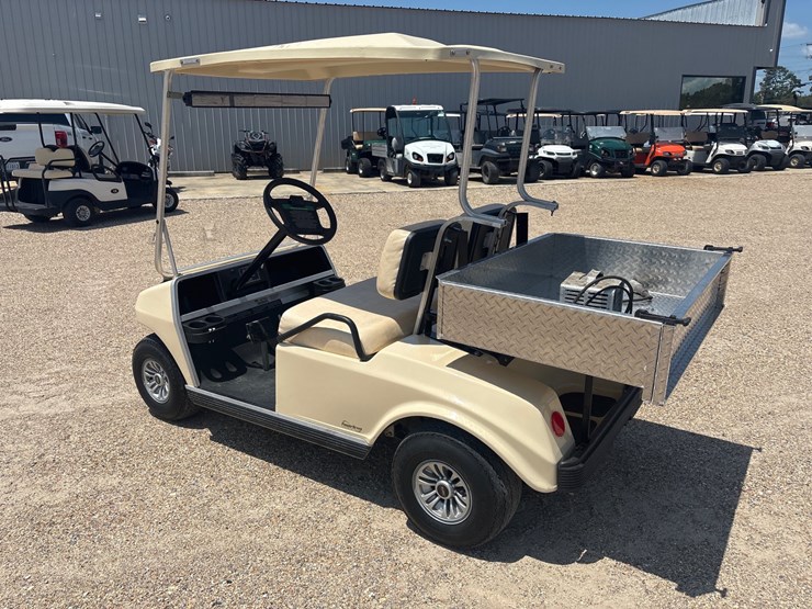#80-•-club-car-d5-image-4