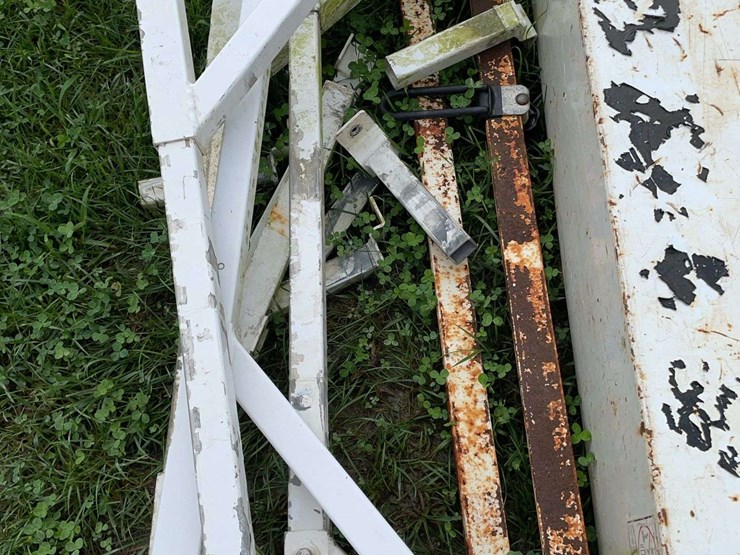 set-of-ladder-racks-image-4