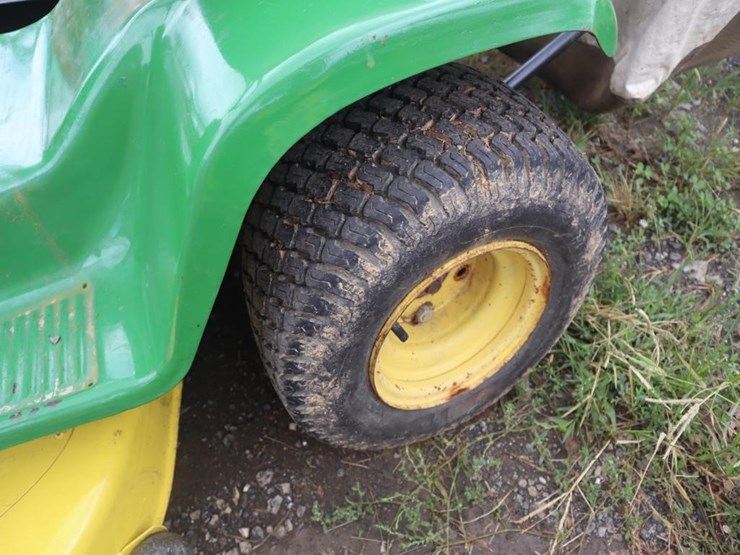 john-deere-111-image-12