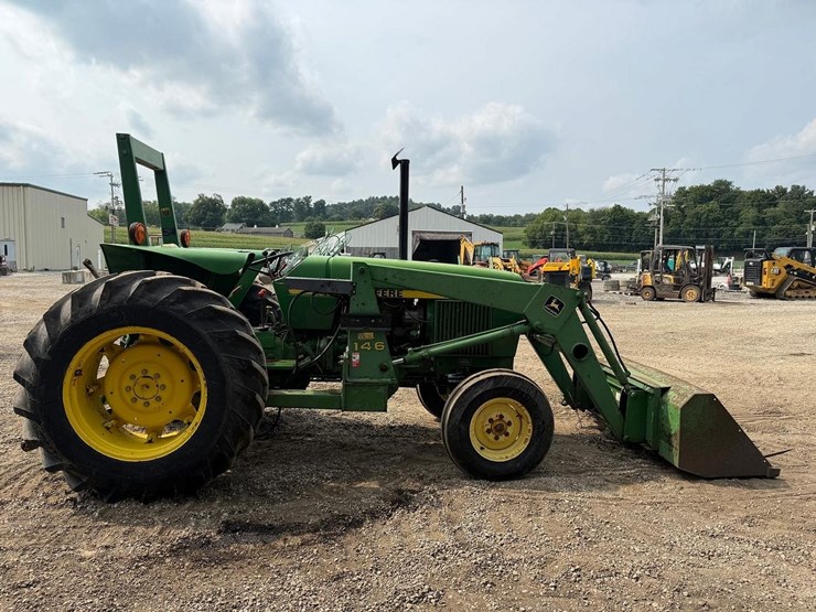 john-deere-2350-image-5