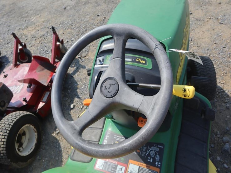 john-deere-lt160-image-17