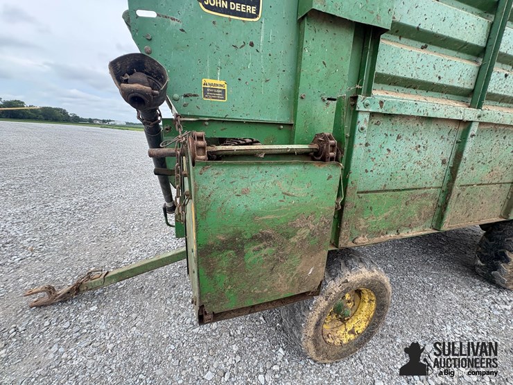 john-deere-716-image-13