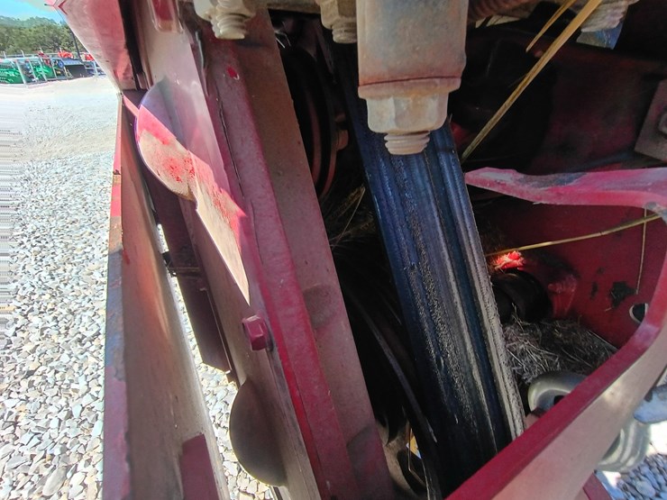 new-holland-1411-image-20
