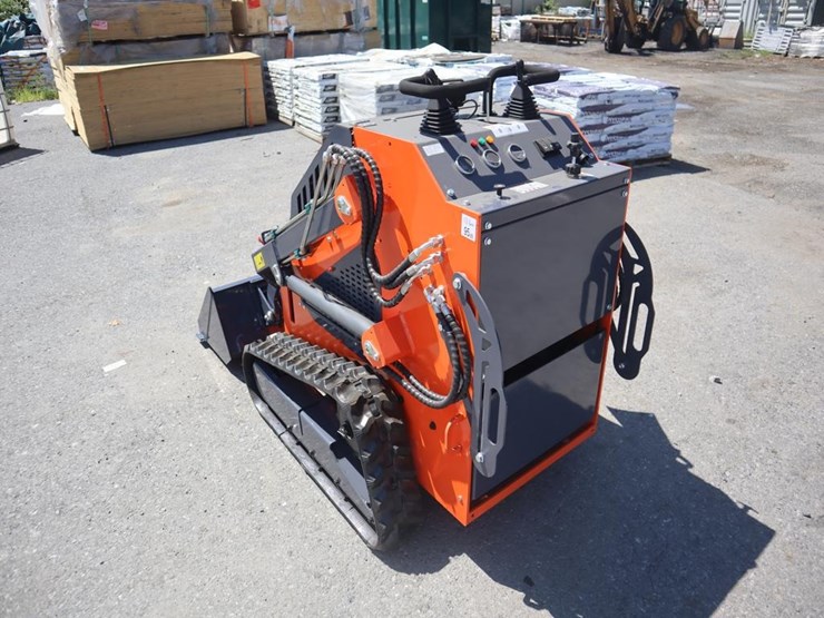 tpm-t460-stand-on-skid-steer-loader-image-6