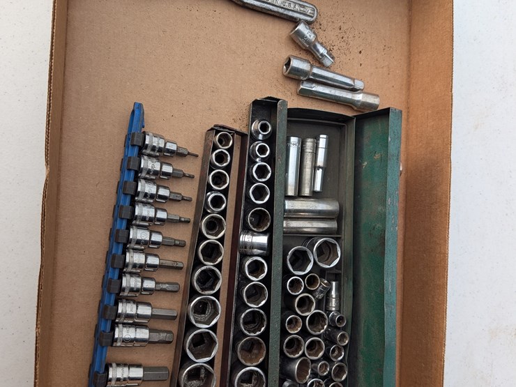 misc.-sockets,-ratchets-and-extensions.-#208-image-1