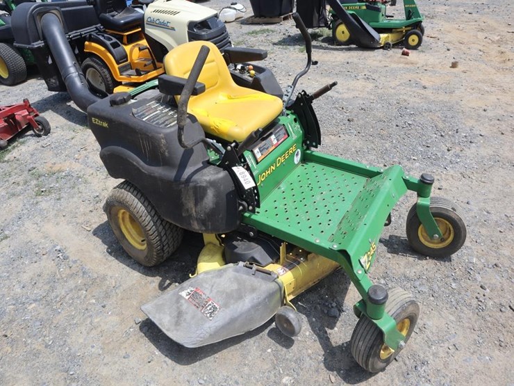 2016-john-deere-z245-image-1
