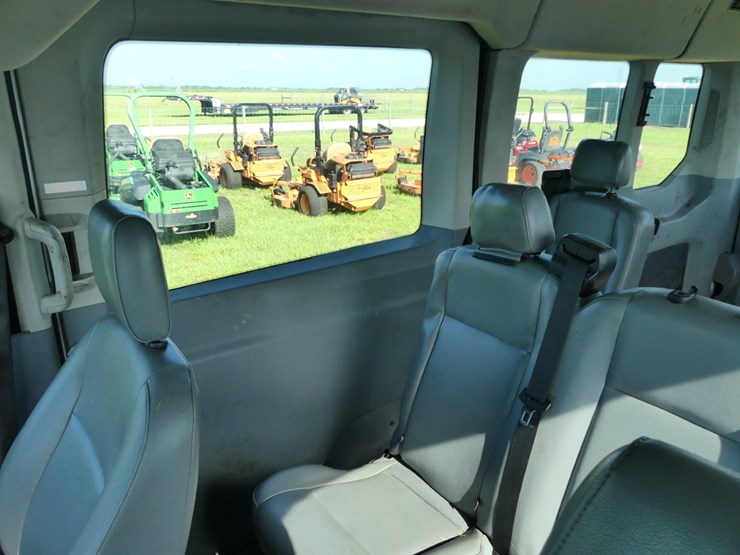 2017-ford-transit-image-8