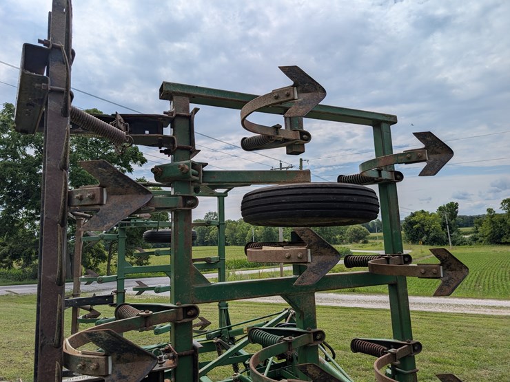 john-deere-1010-image-32