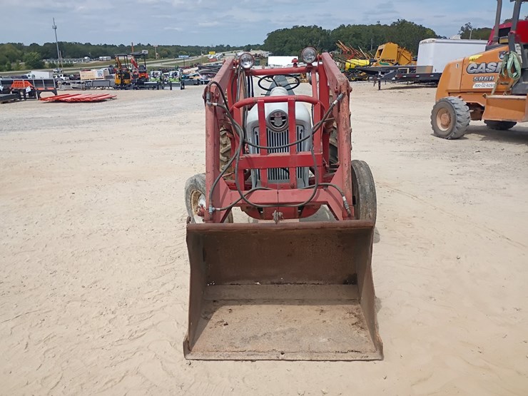 ford-tractor-image-8