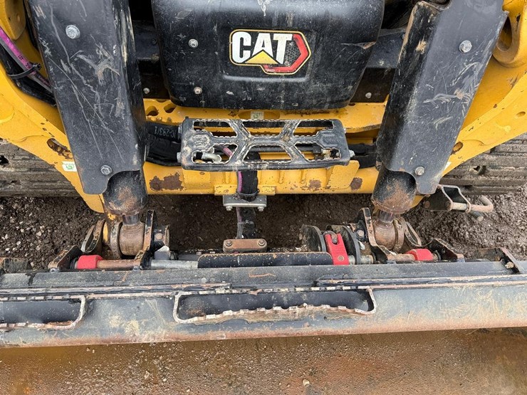 caterpillar-265-image-10