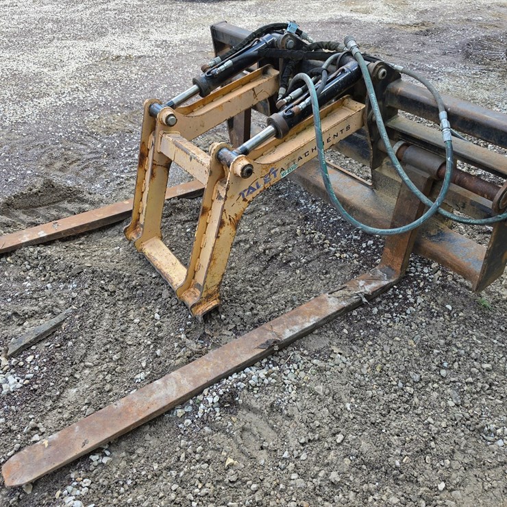 #22360 • Talet Fork lift / Grapple clamp skid steer Attachment