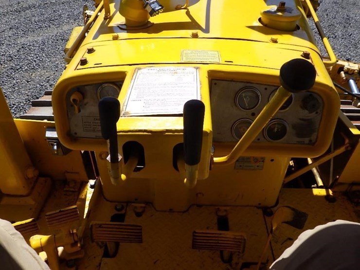 caterpillar-d6-image-38