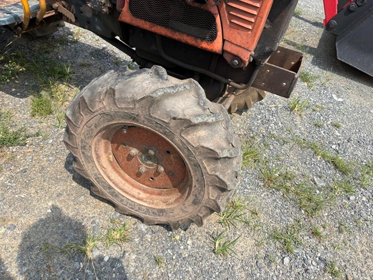 kubota-b7100-image-6