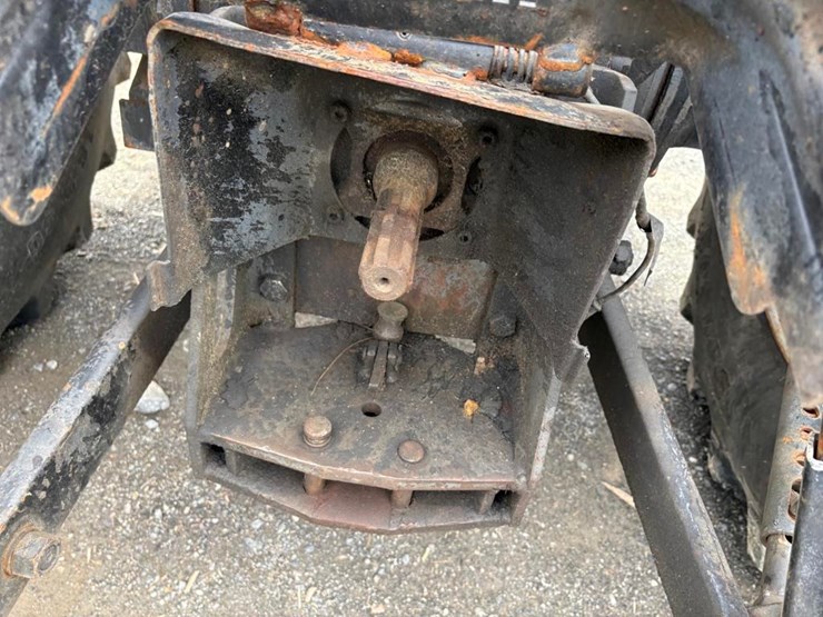 new-holland-tn75-image-10