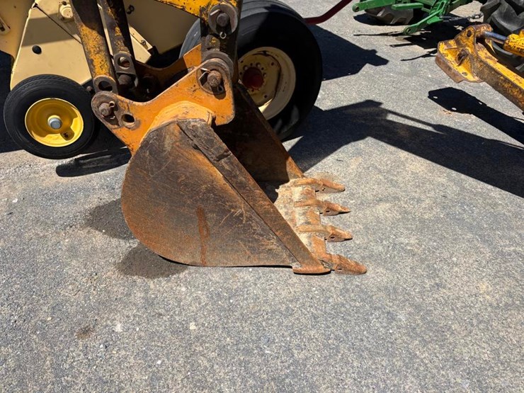 john-deere-310-image-9
