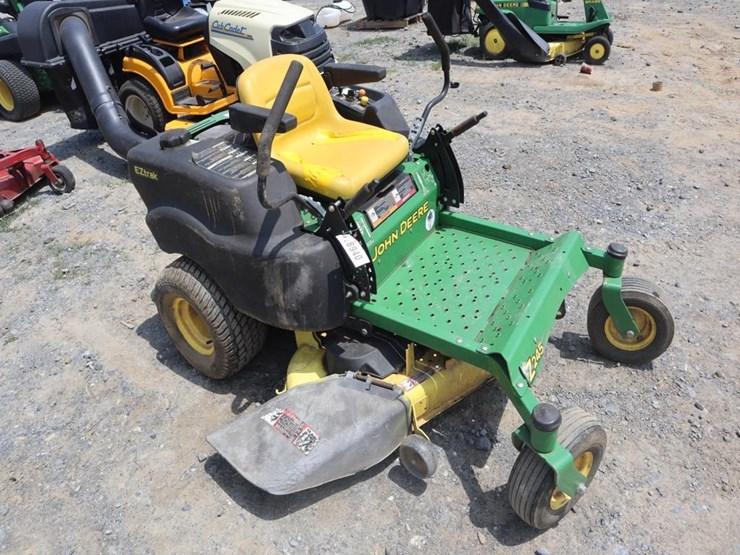 2016-john-deere-z245-image-2