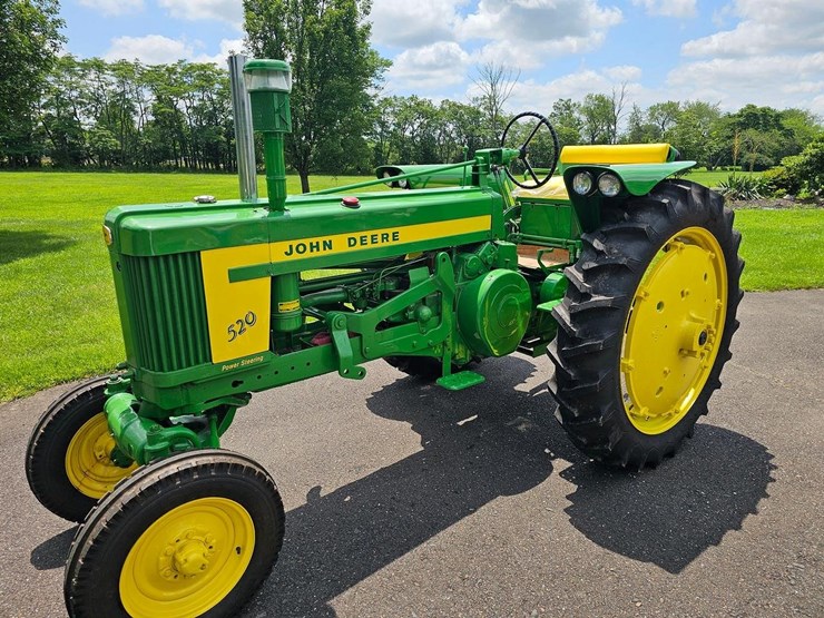 john-deere-520-image-1