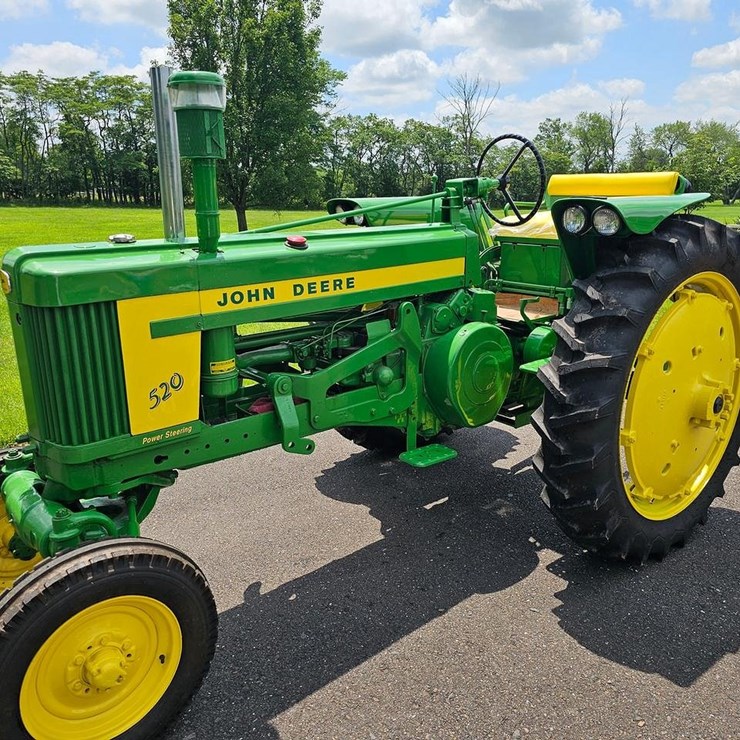 JOHN DEERE 520