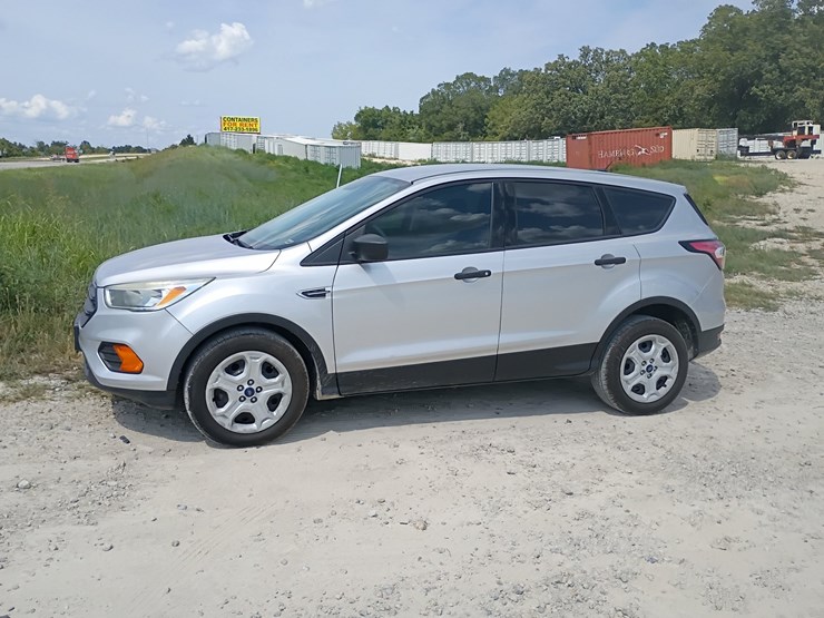 2017-ford-escape-image-2