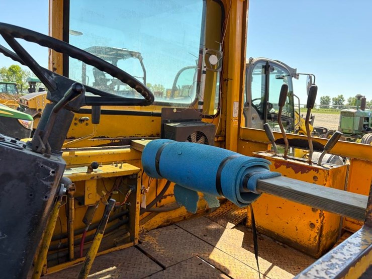 john-deere-310-image-18