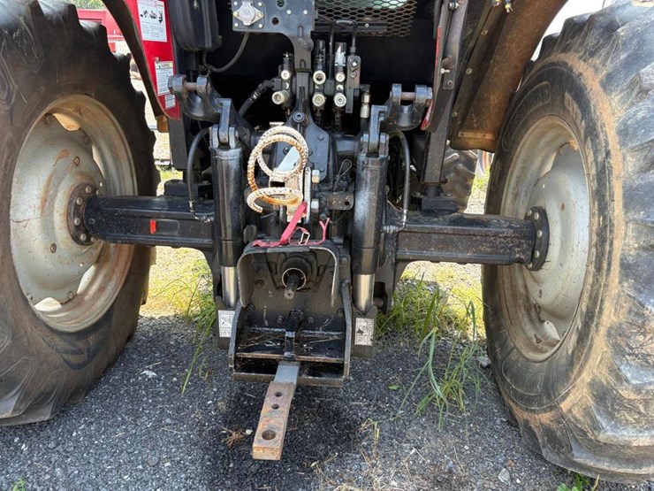 2008-massey-ferguson-5465-image-23