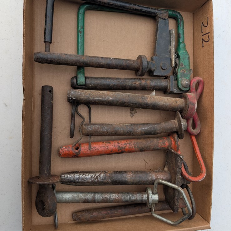 Assortment of hitch pins. #212
