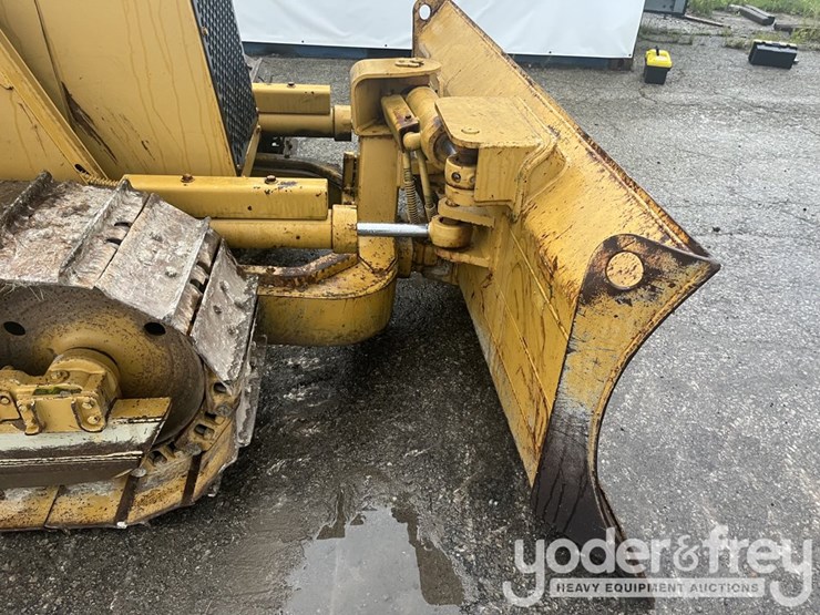 caterpillar-d3c-image-12