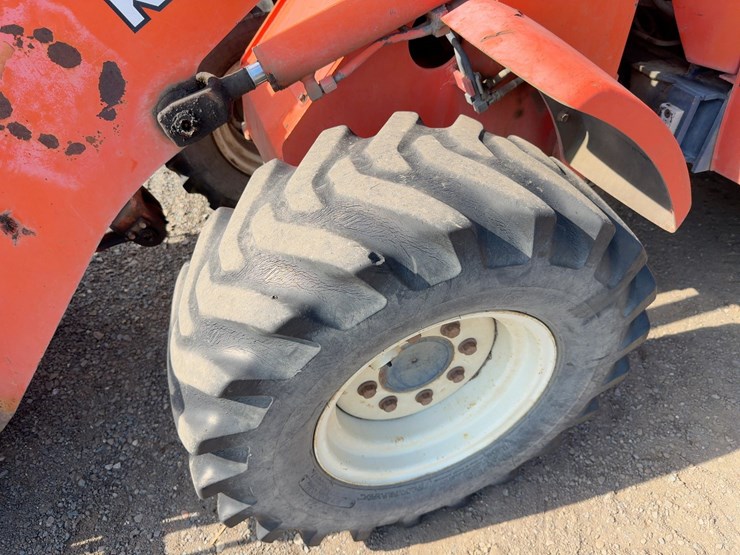 2001-kubota-r420-image-15