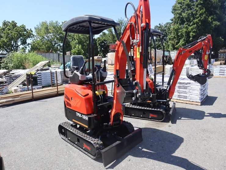 tpm-18hh-mini-excavator-image-2