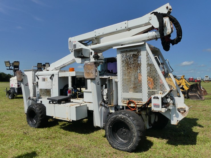 wood/chuck-chipper-image-1