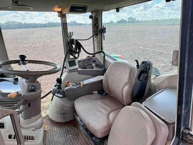 2013-john-deere-7330-image-13