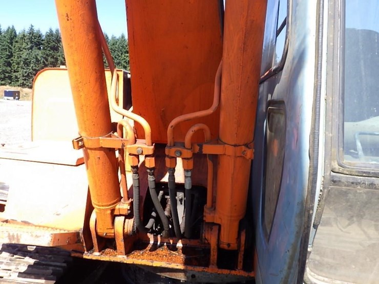 hitachi-ex120-image-13