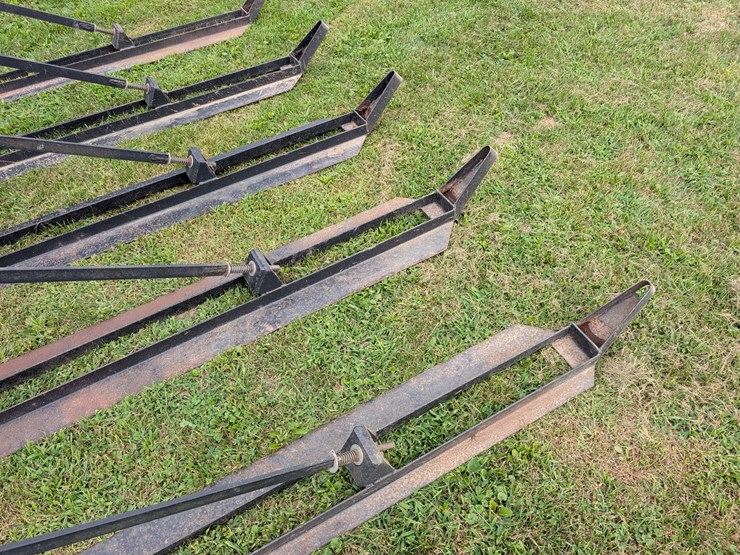square-bale-accumulator/mover-image-8