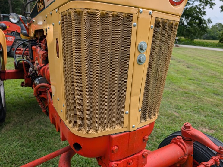 case-730-tractor-image-71