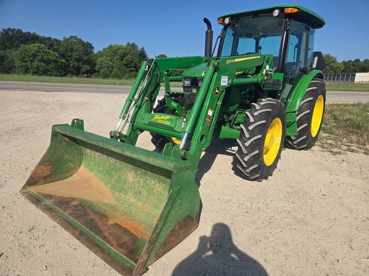 2024-john-deere-5075e-image-1