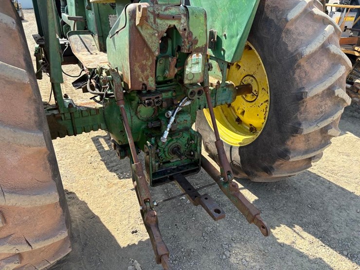 john-deere-4020-image-12