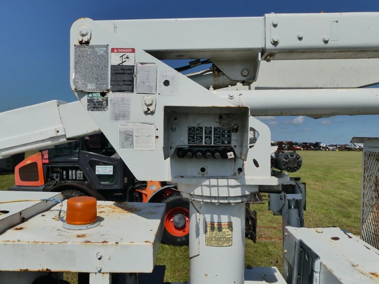 wood/chuck-chipper-image-9