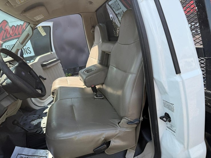 2008-ford-f550-image-19