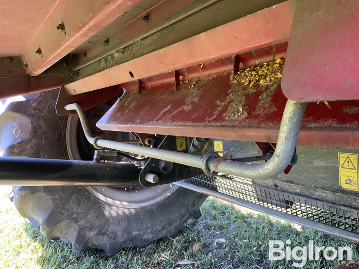 2011-case-ih-8120-image-18