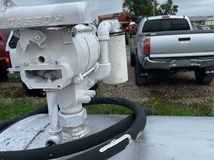 500-gallon-fuel-tank-with-gas-boy-pump-image-7