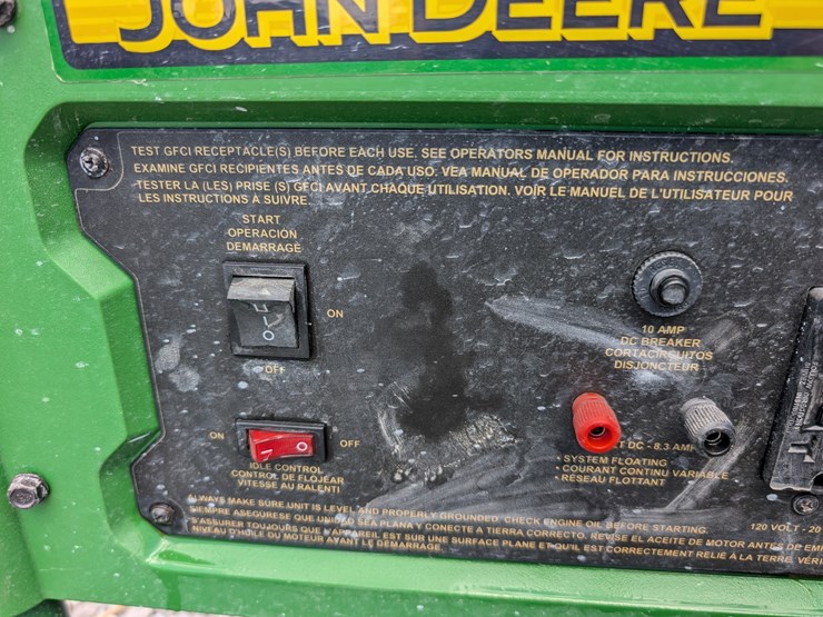 2013-john-deere-8-image-10