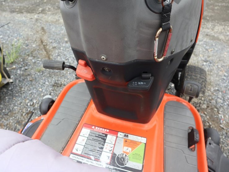 husqvarna-yth25k48-riding-mower-image-18