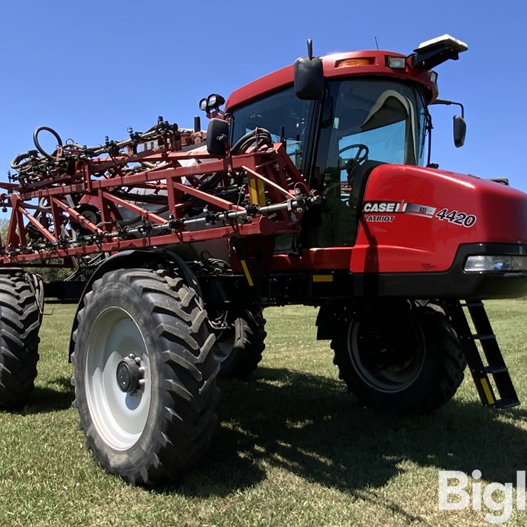 2011 CASE IH PATRIOT 4420