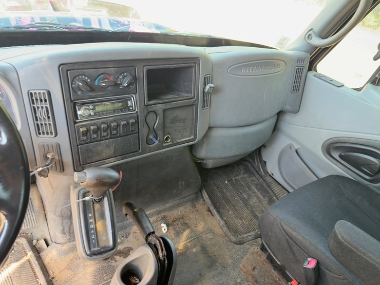 2007-international-durastar-4300-image-27