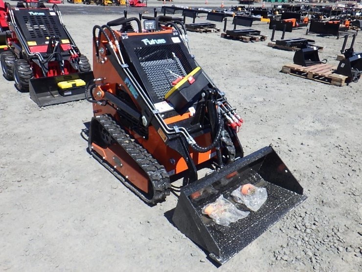 2026-future-36c-skid-steer-tracked-loader-image-4