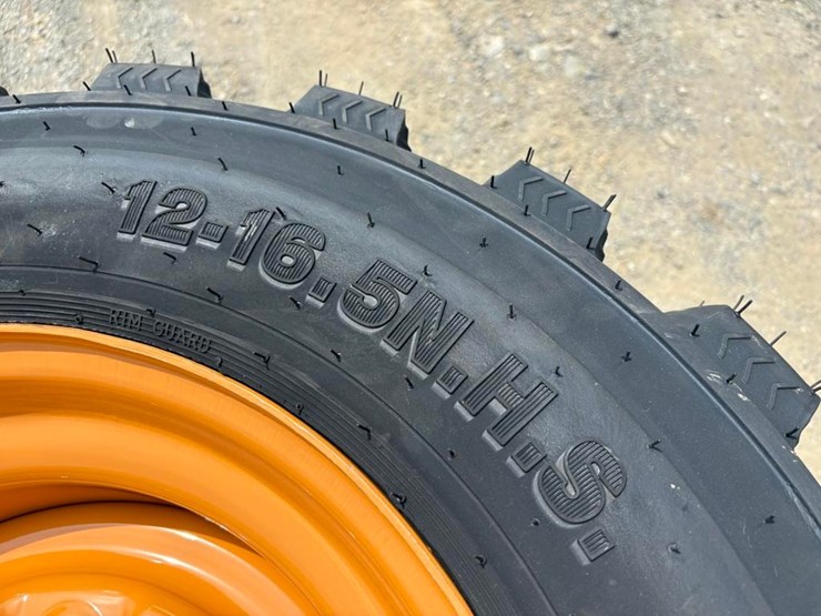 12-16.5-tires-on-wheels-image-3