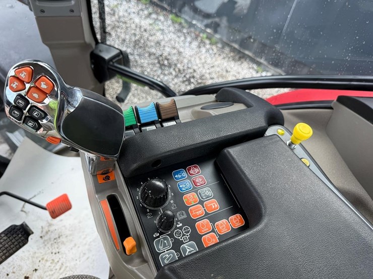 case-ih-vestrum-100-image-23