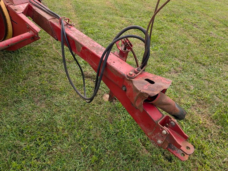 new-holland-489-image-46